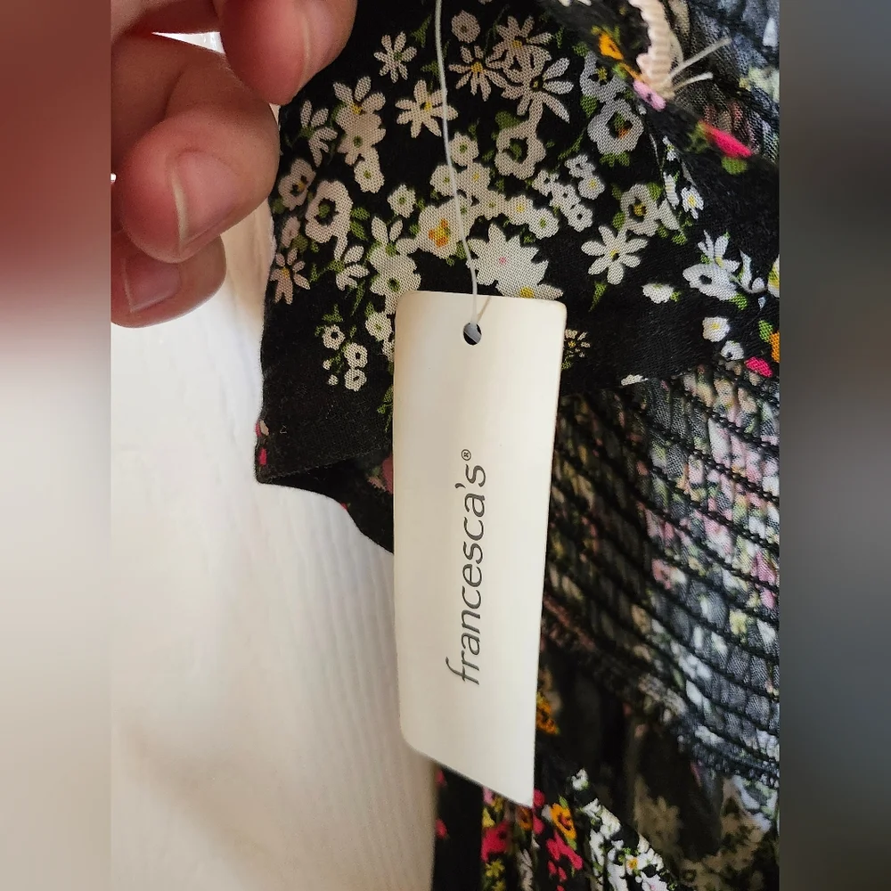 Francescas Collections chic off